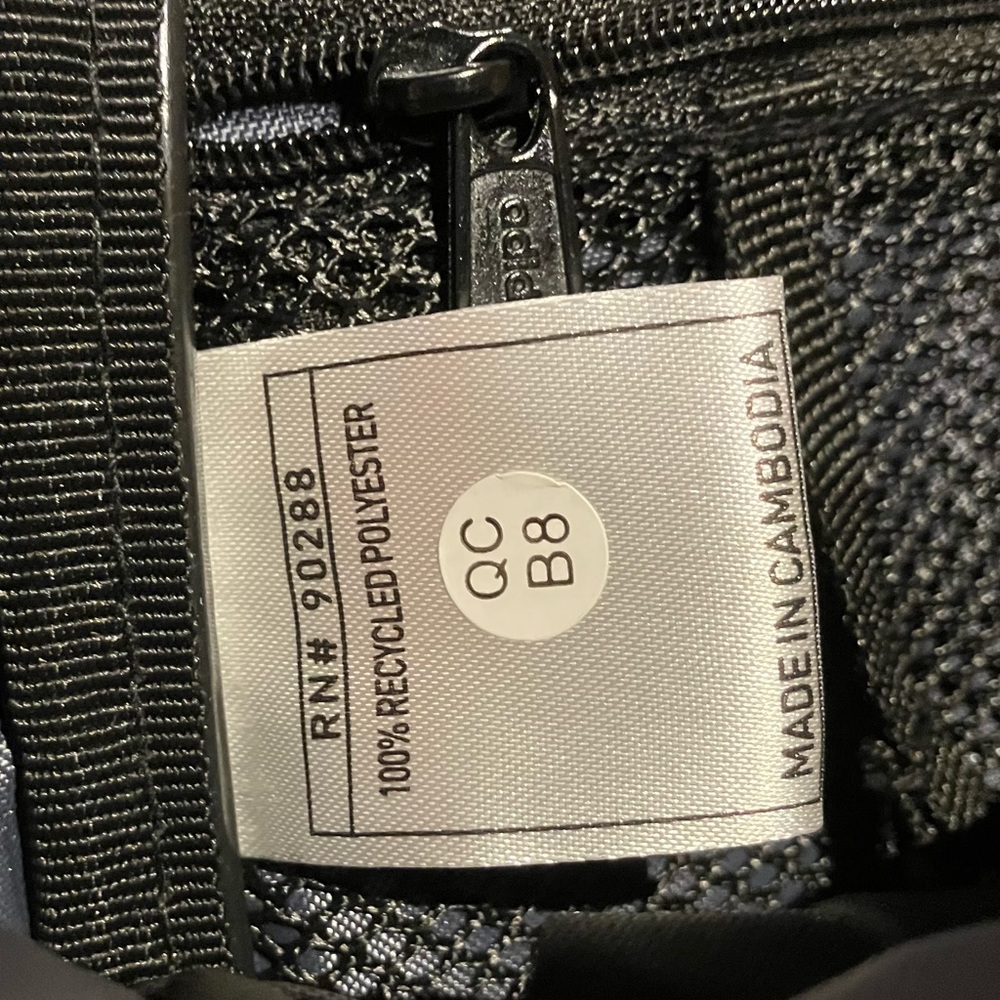 Adidas Small Bag/Backpack - Picture 9 of 9